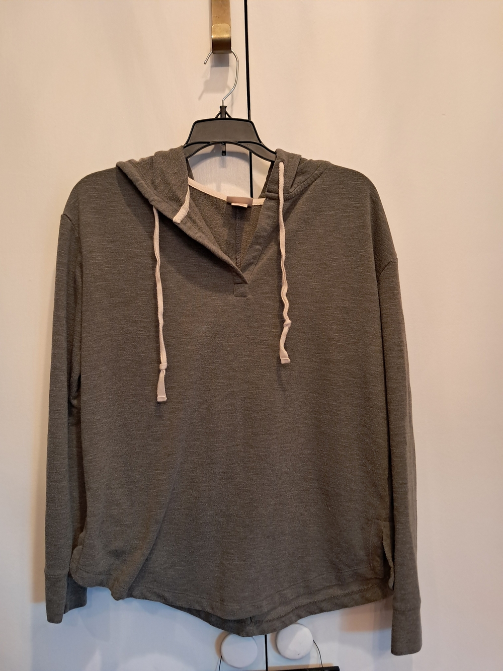 Mossimo Supply Co. Women's Grey Crewneck Hoodie Sweater